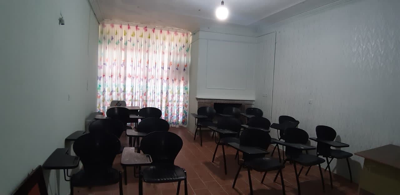 دبیرستان دخترانه دوره اول شهید پورجندقی